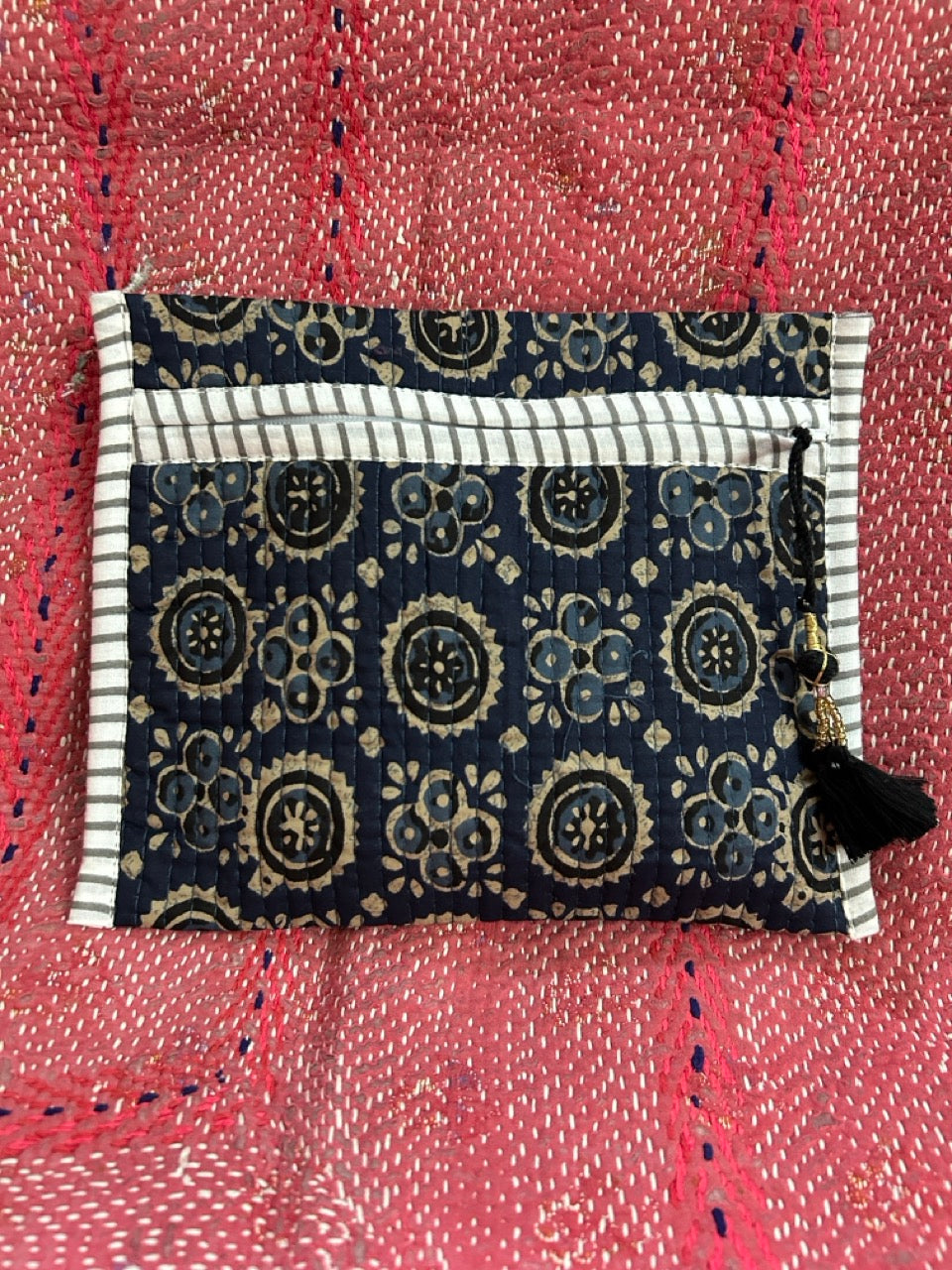 HitoMi POUCH SQUARE FLAT /indigo/htm150571