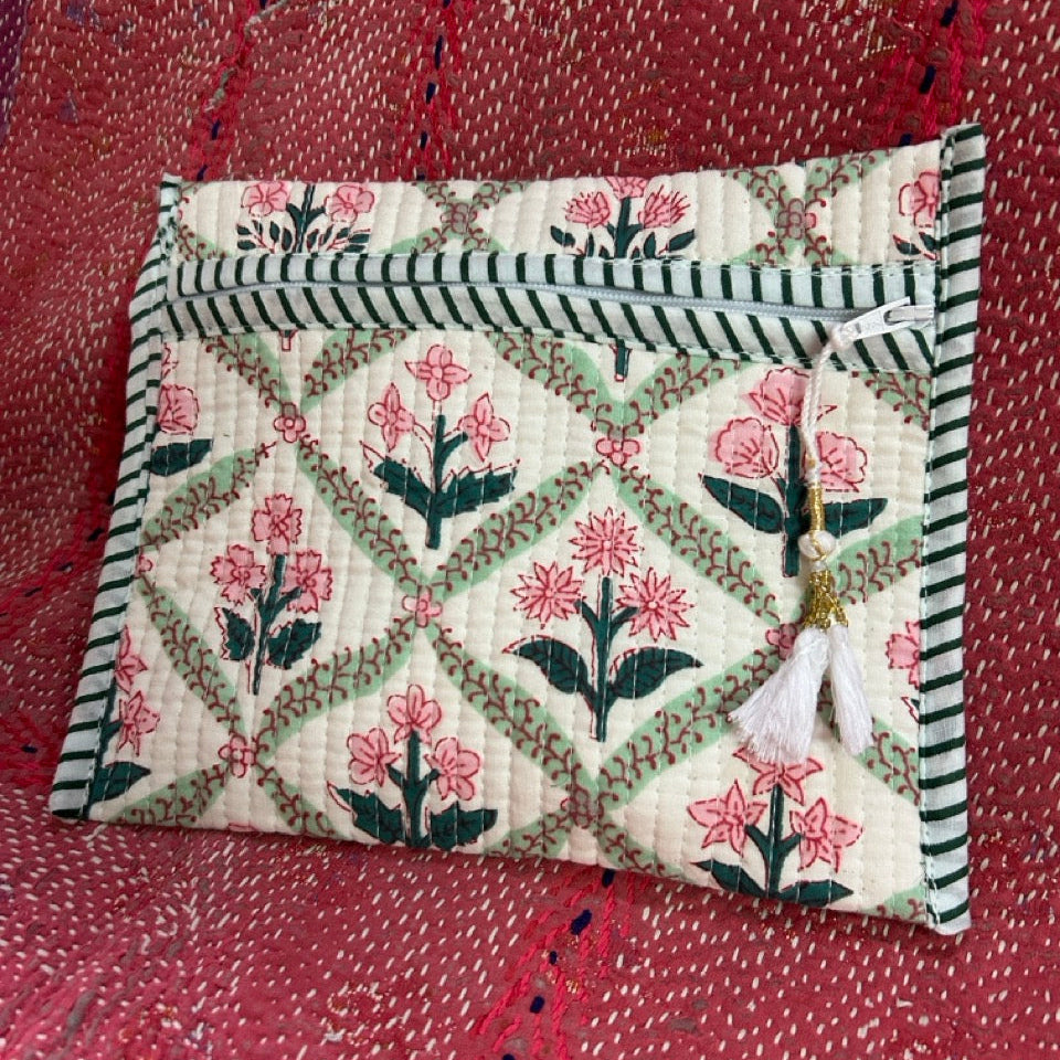 HitoMi POUCH SQUARE FLAT green/htm150571